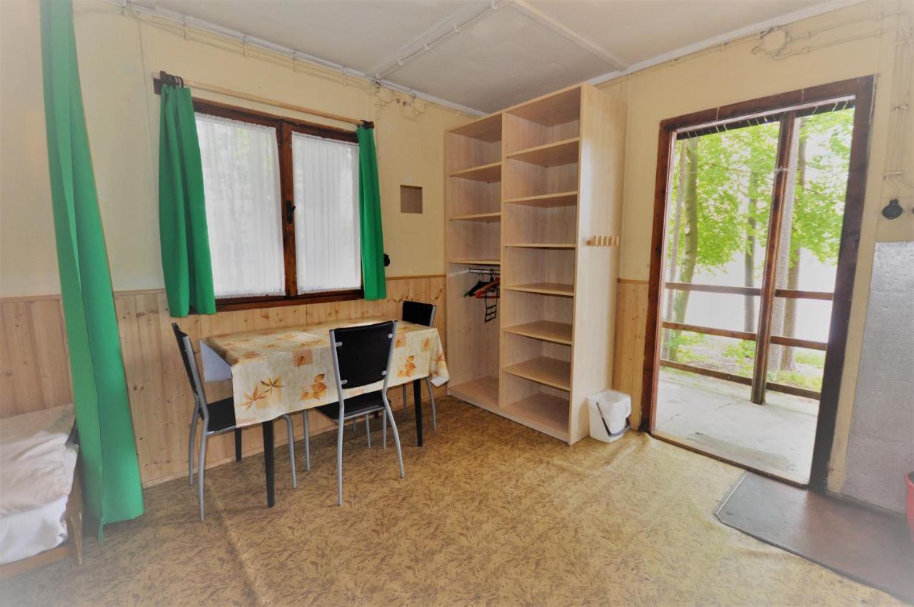 Chatový Areál Atlas Stankov (Jindrichuv Hradec)