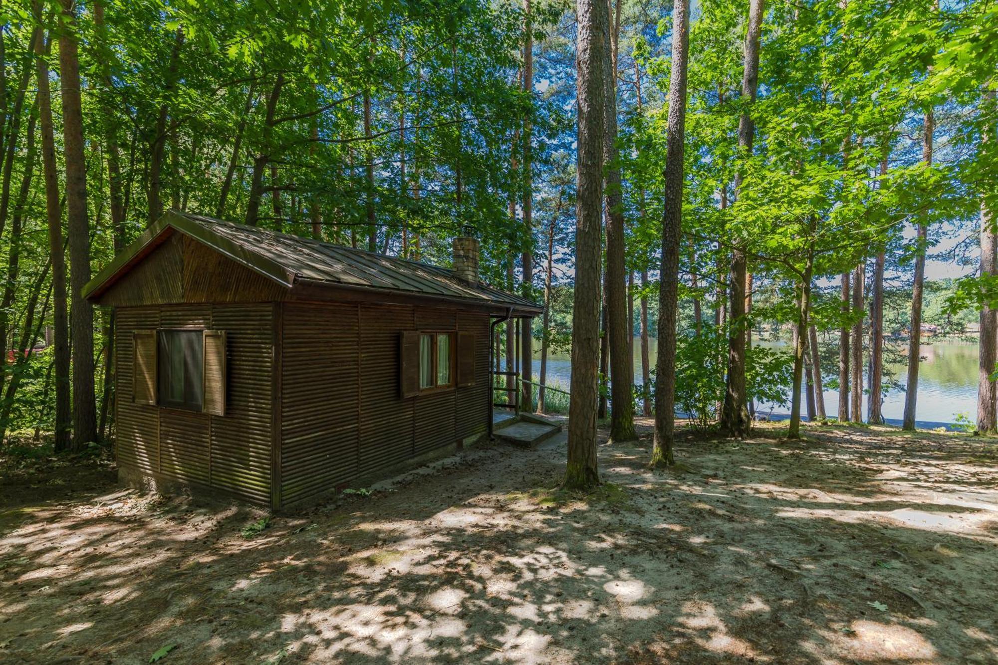 Chatový Areál Atlas Stankov (Jindrichuv Hradec)